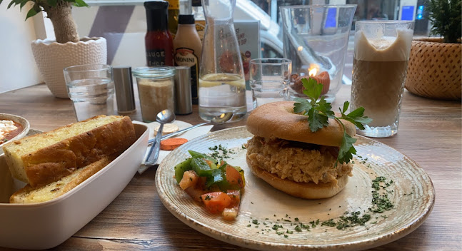 Reviews of Eva's Brunch in Stockholm - Gastronomi och hotellverksamhet