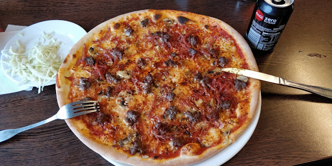 Opinii despre Pizzeria Sera în Göteborg - Gastronomi och hotellverksamhet