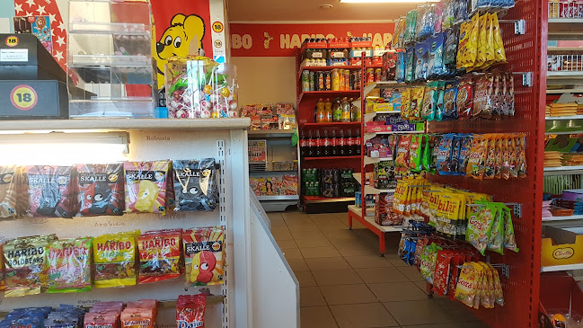 Tölö Pizza & Kiosk Phone number