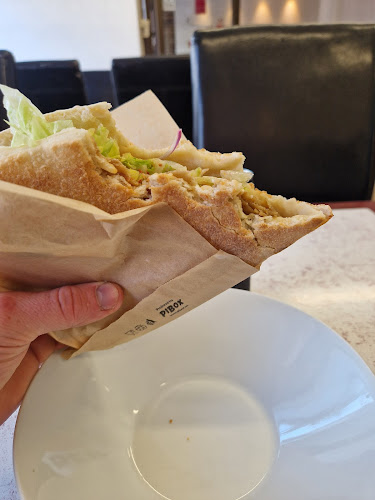 Maistro Pizzeria - Gastronomi och hotellverksamhet