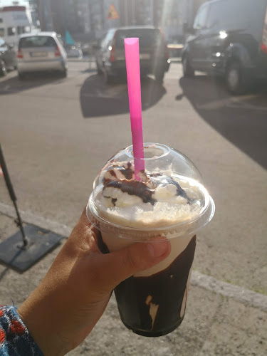 Dockside Glass - Gastronomi och hotellverksamhet