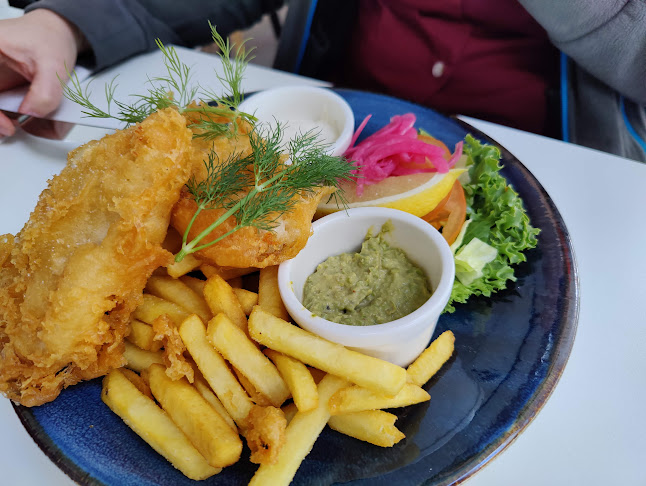 Kajkanten Restaurang B&B - Gastronomi och hotellverksamhet