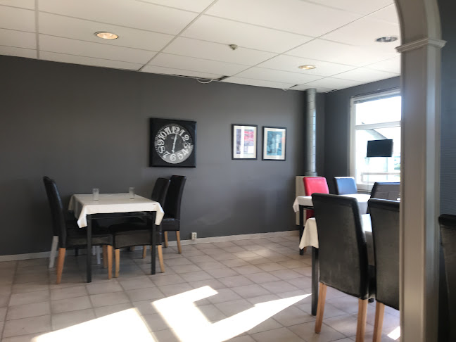 Opinii despre Pizzeria Venezia - Pizzeria Lidköping în Lidköping - Gastronomi och hotellverksamhet