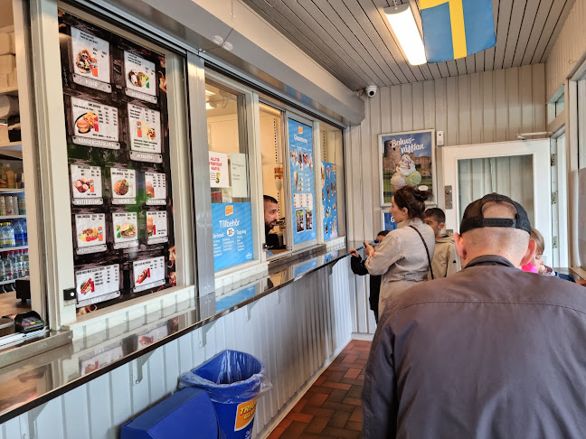 Opinii despre Fästningsparkens Kiosk och Gatukök în Kungälv - Gastronomi och hotellverksamhet