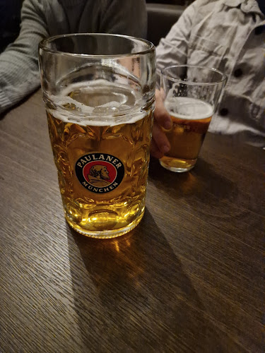 Comments and reviews of The Flying Horse