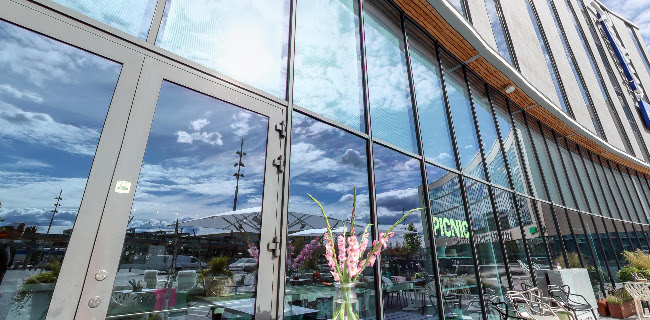 Picnic - Gastronomi och hotellverksamhet