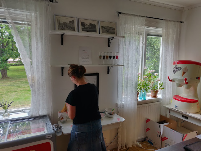 Café Översten Phone number