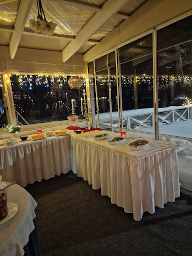 Comments and reviews of Parkhyddan