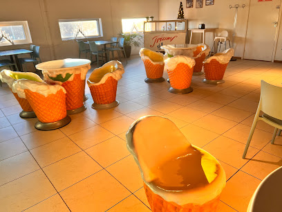 Triumf Glass & Godis