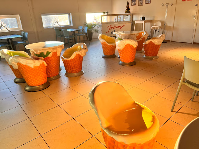 Triumf Glass & Godis