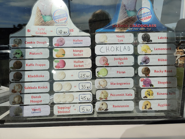 Vikens glasskiosk Open Times