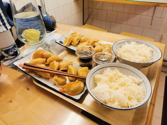 Fengsson Dumpling House - Gastronomi och hotellverksamhet