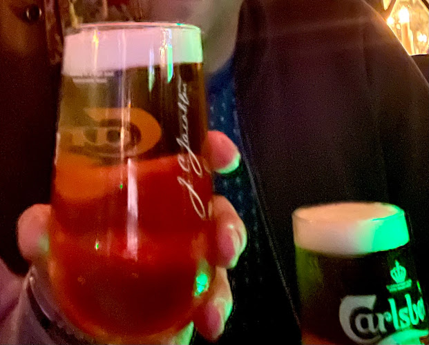 Tudor Arms Pub and Restaurant - Gastronomi och hotellverksamhet