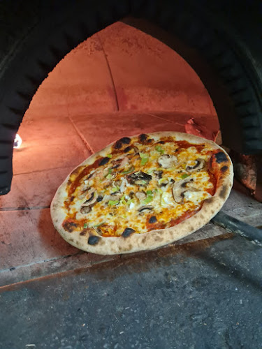 Kiviks Restaurang & Pizzeria - Kivik