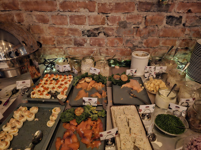 Opinii despre Gamla Enskede Matbod în Enskede - Gastronomi och hotellverksamhet