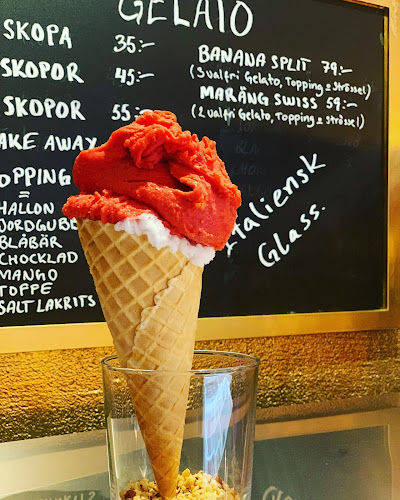Jenny Gelato Café - Gastronomi och hotellverksamhet