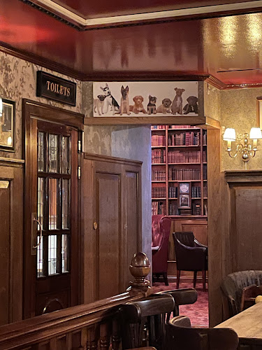 The Horse & Hound Phone number