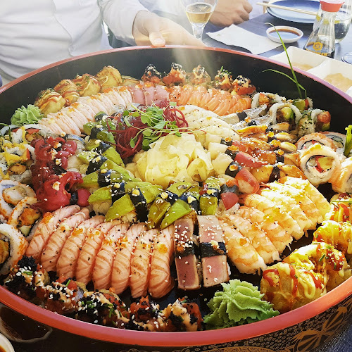 Reviews of Tezukuri Sushi in Stockholm - Gastronomi och hotellverksamhet