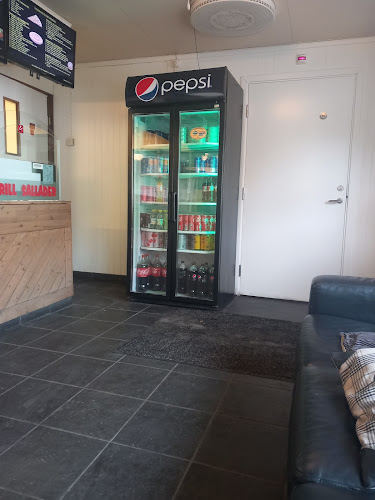 Evelinas Restaurang och Pizzeria Open Times