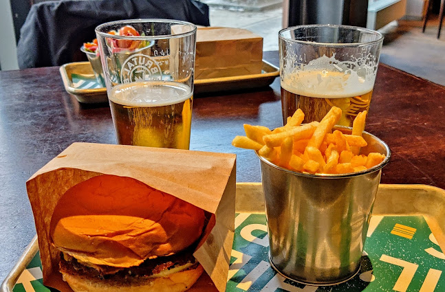 Opinii despre Phil's Burger în Uppsala - Gastronomi och hotellverksamhet