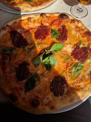 Opinii despre Kornhamnstorg No 53 - Italiensk restaurang Gamla Stan în Stockholm - Gastronomi och hotellverksamhet