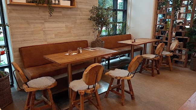 Graffiti Cafe - Gastronomi och hotellverksamhet