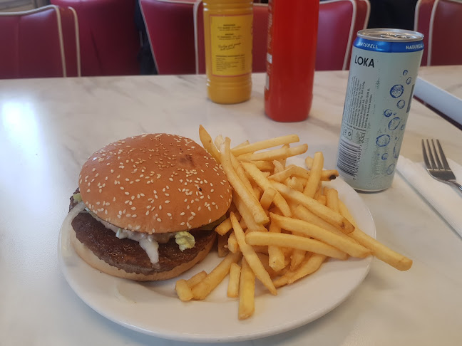 Opinii despre Industrigrillen în Västra Frölunda - Gastronomi och hotellverksamhet