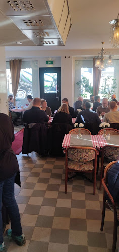 Mumtaz - Gastronomi och hotellverksamhet