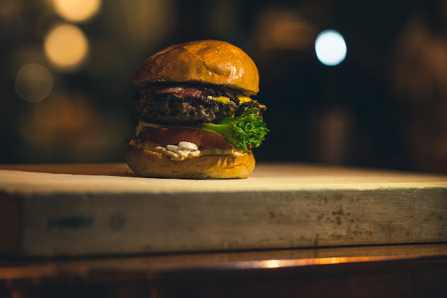 Opinii despre Hörnan Bar & Käk în Linköping - Gastronomi och hotellverksamhet