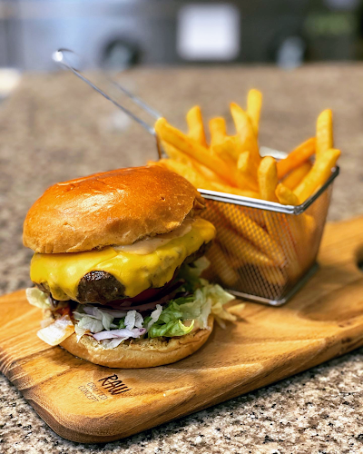 Pizza Time - Gastronomi och hotellverksamhet