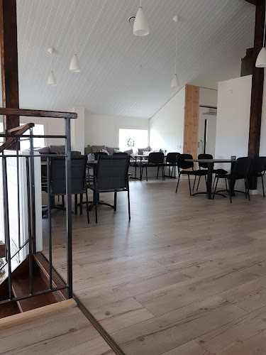 Opinii despre Grinda Gårdsglass în Malmköping - Gastronomi och hotellverksamhet