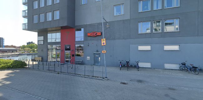 Opinii despre TAK Skybar în Gävle - Gastronomi och hotellverksamhet