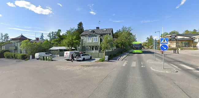 Opinii despre Café Gröna Villan în Torshälla - Gastronomi och hotellverksamhet