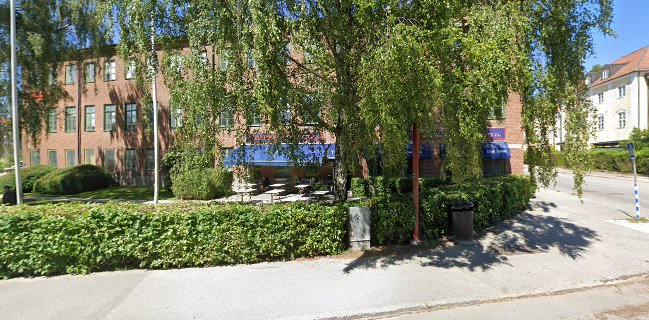 Thai Isaan Restaurang Open Times