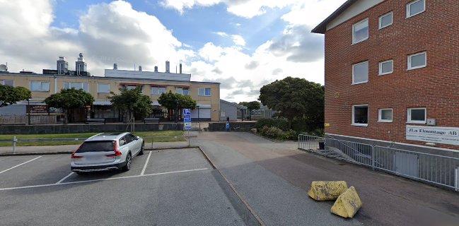 TOMMYSPIZZERIA TORSLANDA TORG