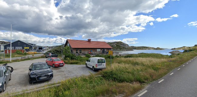 Lottas Bak&Form, Surdegsbageri, Café